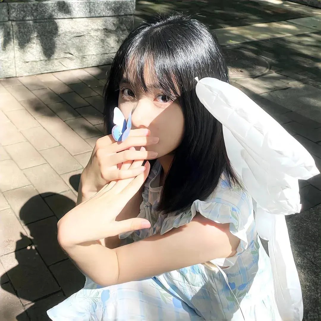早餐时女歌迷快闪
